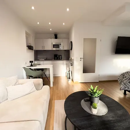 Zentrales Fuer 2 *bogenstrasse*